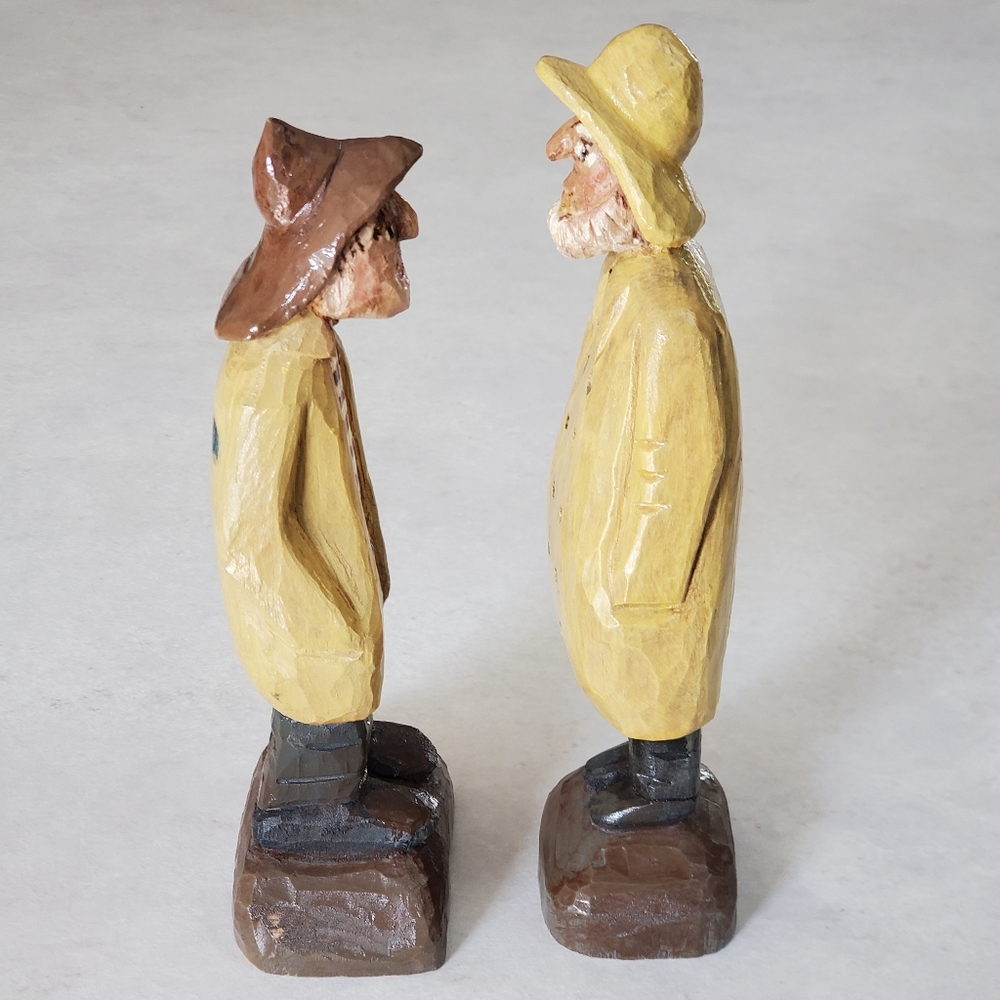 Pair of Handcarved Handpainted Wood Fisherman Signed and Dated Vintage - Picture 3 of 9
